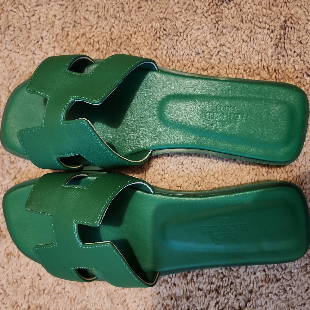Women sandals